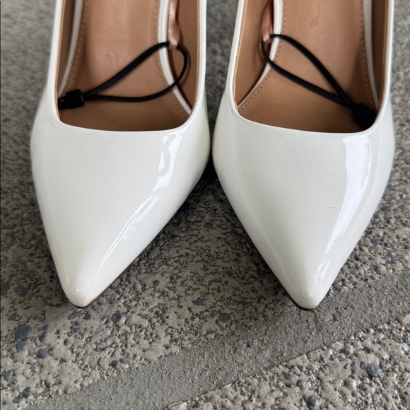 Express white patent vegan leather pointed toe 4.5” stiletto heel pumps size 9 - Picture 5 of 16